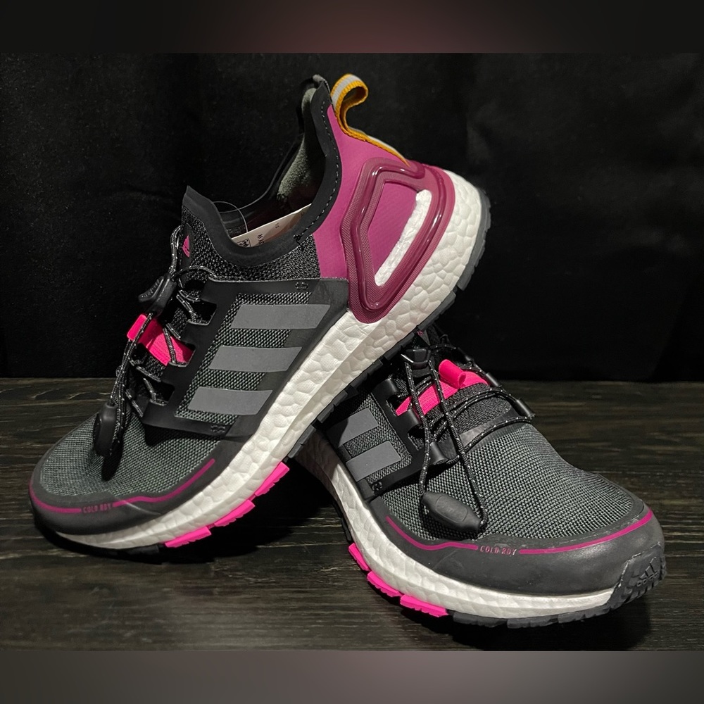 Adidas Women's Ultraboost Winter C.Rdy Shoes “black power berry” size 7